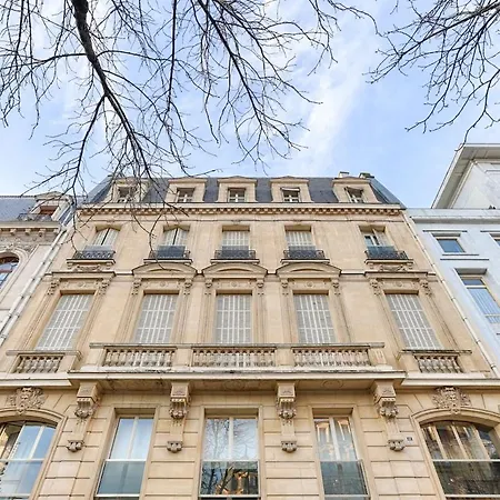 Luxury Montaigne Avenue 4p Paris