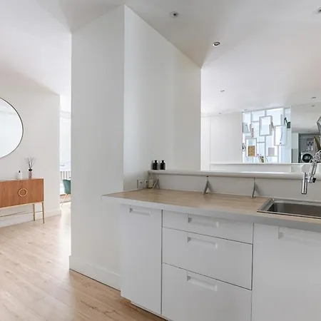 Luxury Montaigne Avenue 4p Apartament Paryż